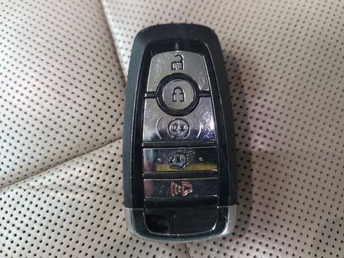 Used 2020 Lincoln Aviator Reserve w/ Equipment Group 201A AWD/4WD image 32