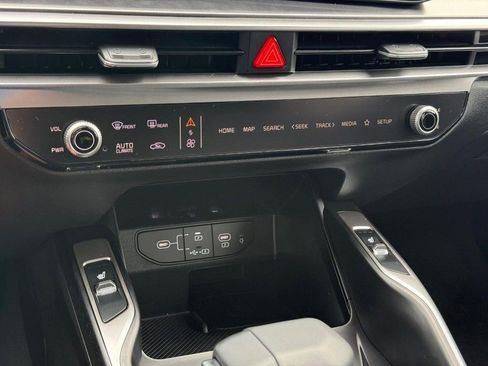 New 2026 Kia Sorento S image 14