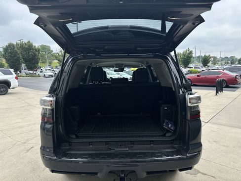 Used 2024 Toyota 4Runner TRD Sport AWD/4WD image 29