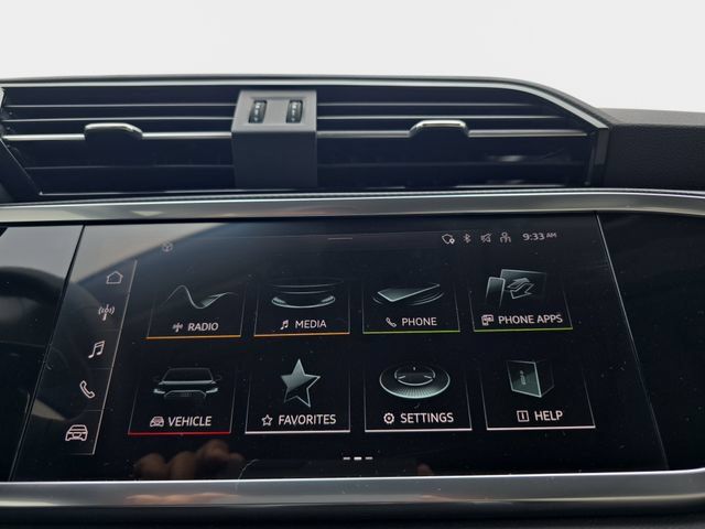 Used 2023 Audi Q3 2.0T Premium w/ Convenience Package AWD/4WD image 24
