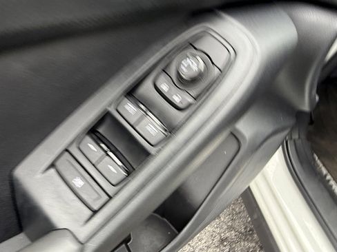 Used 2024 Subaru Crosstrek 2.0i Premium image 18