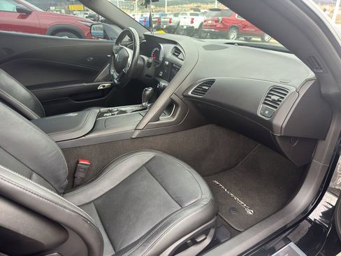 Used 2016 Chevrolet Corvette Stingray Coupe image 10