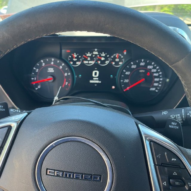Used 2018 Chevrolet Camaro SS RWD image 17