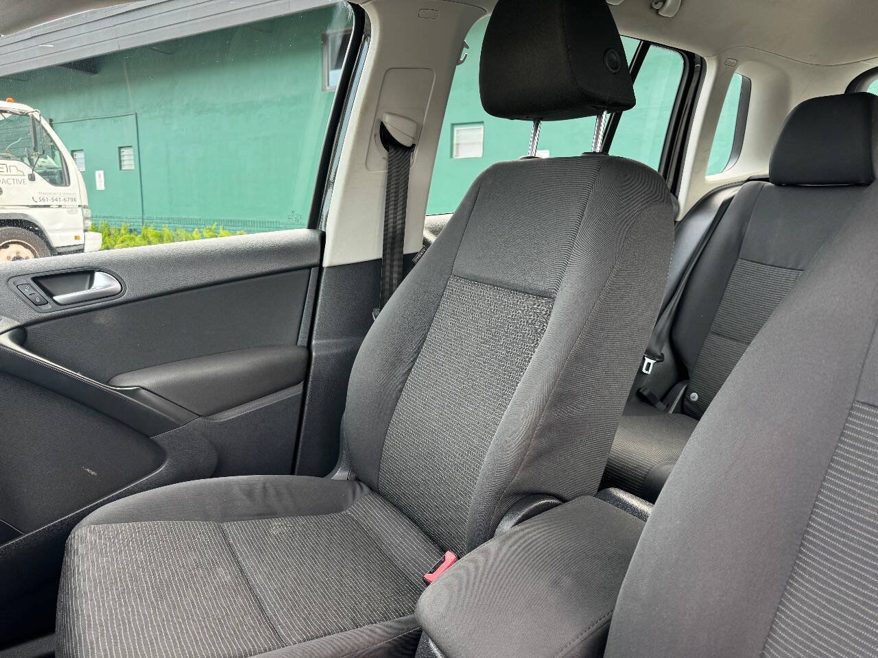 Used 2015 Volkswagen Tiguan S FWD image 14