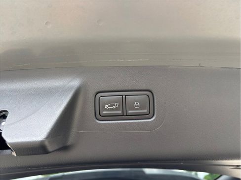 Used 2025 Hyundai Santa Fe SEL FWD image 44