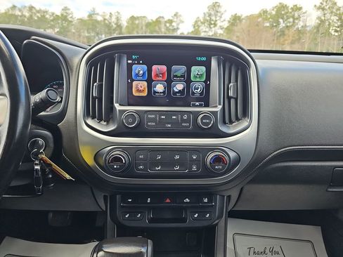 Used 2017 GMC Canyon SLT w/ Driver Alert Package image 24