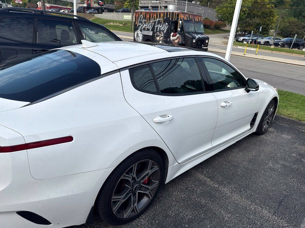 Used 2018 Kia Stinger GT2 AWD/4WD image 7