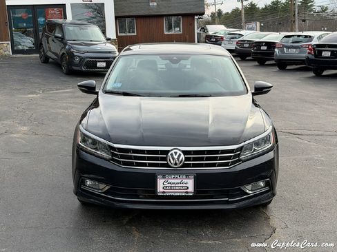 Used 2017 Volkswagen Passat 1.8T SEL Premium FWD image 27