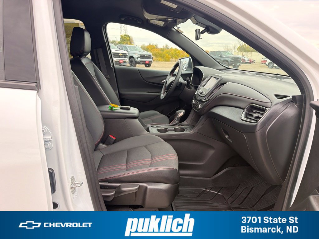 Used 2023 Chevrolet Equinox RS w/ LPO, Floor Liner Package FWD image 30