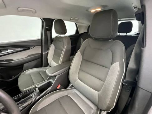 Used 2022 Chevrolet TrailBlazer LT AWD/4WD image 6