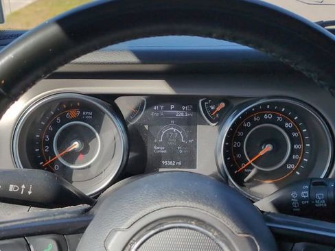 Used 2020 Jeep Wrangler Unlimited Sport S AWD/4WD image 22