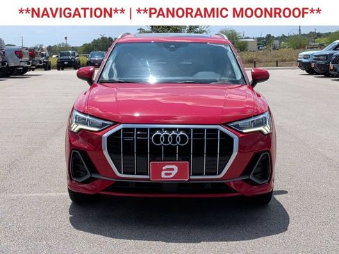 Used 2021 Audi Q3 2.0T Premium Plus w/ Premium Plus Package AWD/4WD image 2