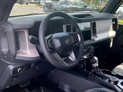 New 2026 Ford Bronco Outer Banks AWD/4WD image 6