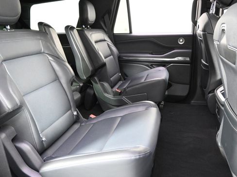 New 2025 Lincoln Navigator Reserve w/ Jet Appearance Package image 18