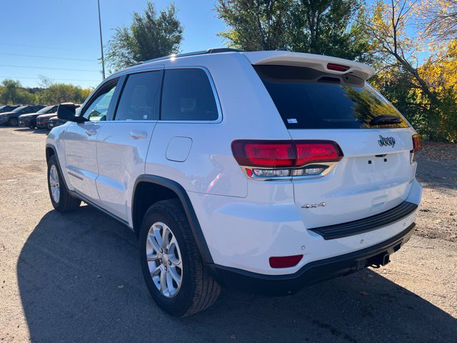 Used 2021 Jeep Grand Cherokee Laredo AWD/4WD image 3