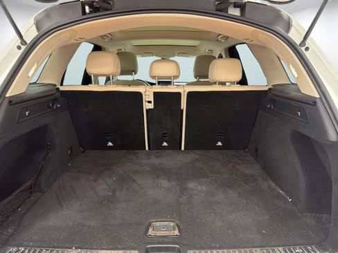 Used 2017 Mercedes-Benz GLC 300 4MATIC image 33