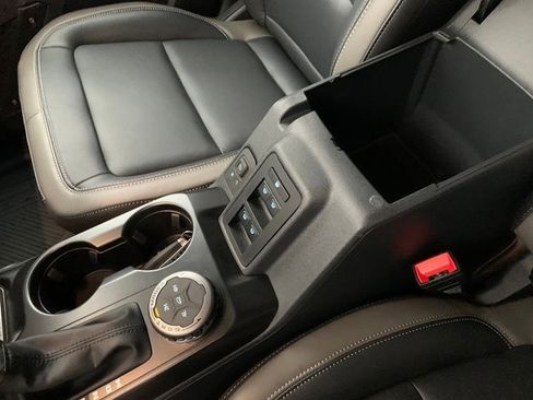 Used 2025 Ford Bronco Outer Banks AWD/4WD image 26