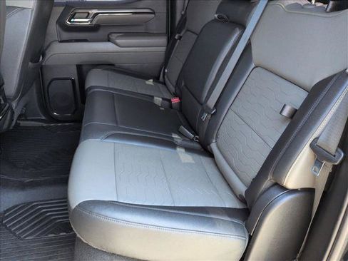 Used 2022 Chevrolet Silverado 1500 ZR2 w/ Technology Package AWD/4WD image 23