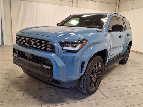 New 2025 Toyota 4Runner 4WD image 3