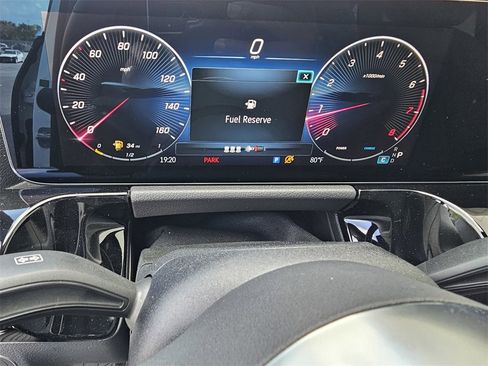 Used 2025 Mercedes-Benz GLA 250 image 23