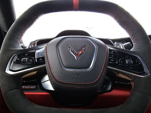 Used 2024 Chevrolet Corvette Stingray Premium Conv w/ Z51 Performance Package RWD image 27