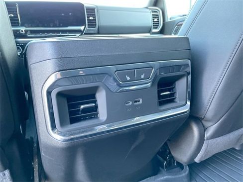 Used 2024 GMC Sierra 2500 SLT w/ SLT Premium Package image 14