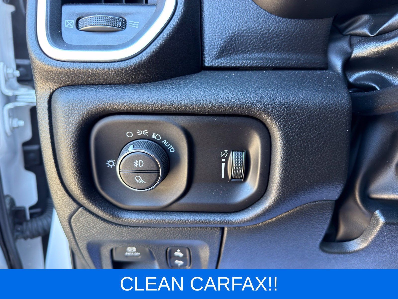 Used 2025 RAM 1500 Big Horn AWD/4WD image 15