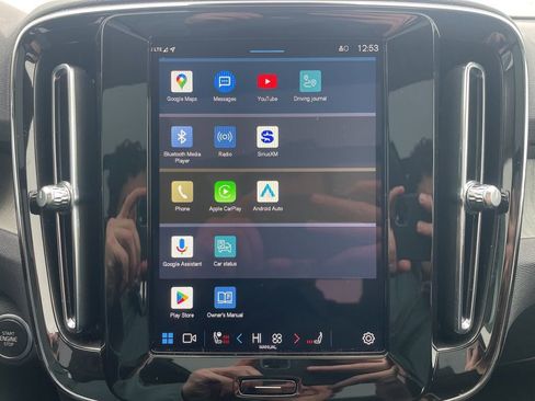 Certified 2024 Volvo XC40 B5 Core image 32