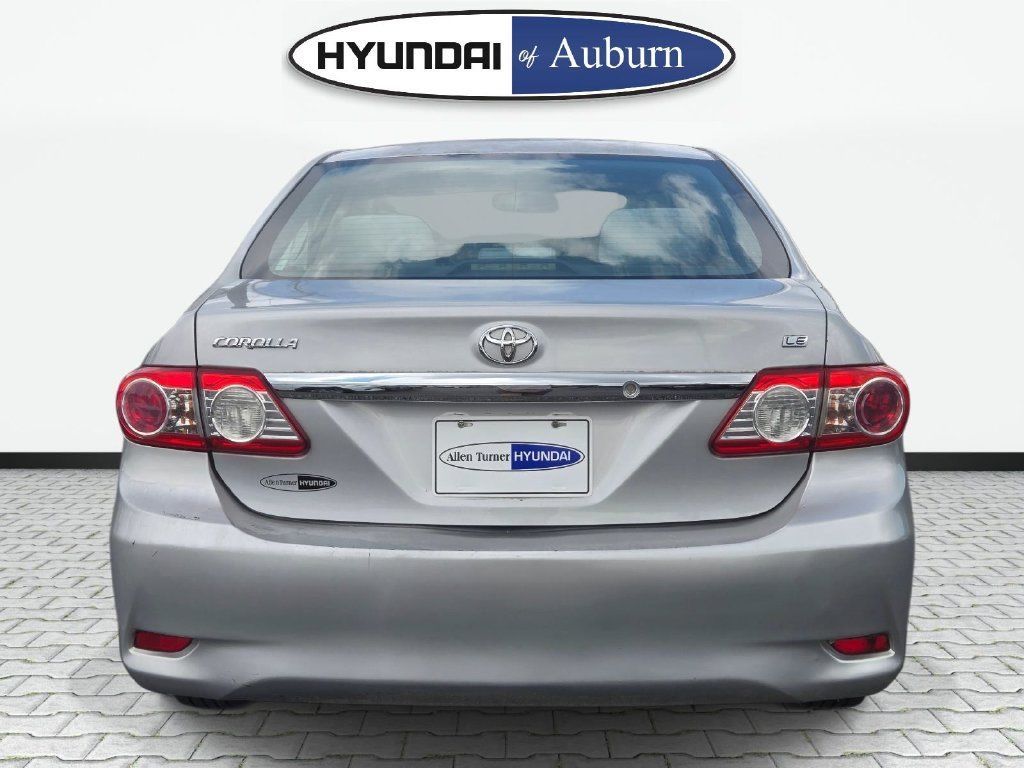 Used 2013 Toyota Corolla LE FWD image 6