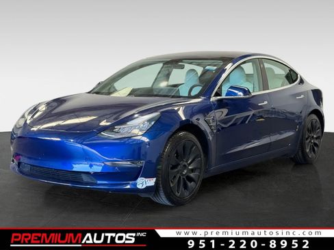 Used 2020 Tesla Model 3 Standard Range Plus image 1
