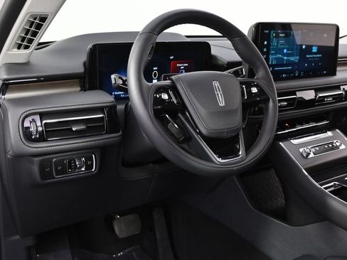 New 2026 Lincoln Aviator Reserve AWD/4WD image 11