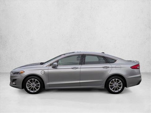 Used 2020 Ford Fusion Energi Titanium image 9