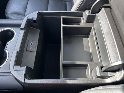 Used 2023 Chevrolet Tahoe LT image 38