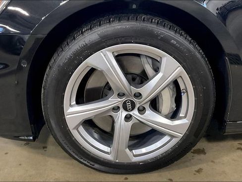 Certified 2025 Audi A6 Premium Plus w/ Premium Plus Package image 9