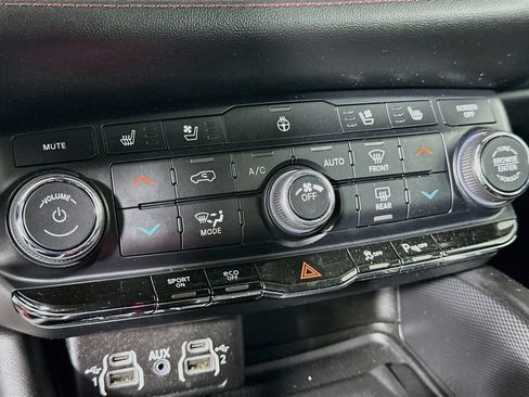 Used 2022 Dodge Durango R/T AWD/4WD image 24