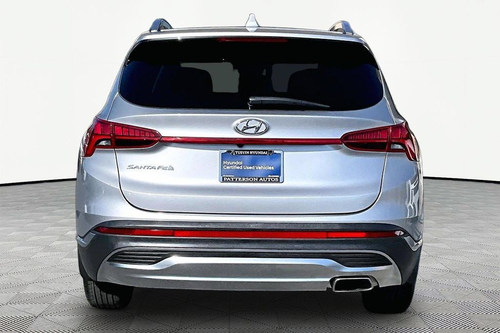 Certified 2023 Hyundai Santa Fe SEL w/ Premium Package FWD image 4