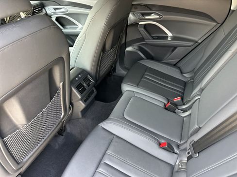 Used 2025 Audi Q5 Premium AWD/4WD image 4