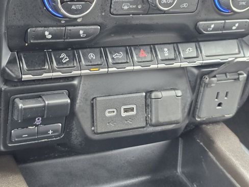 Used 2020 Chevrolet Silverado 1500 LT Trail Boss AWD/4WD image 29