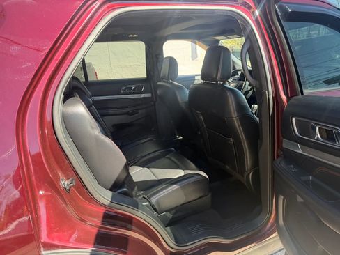 Used 2019 Ford Explorer Sport image 31