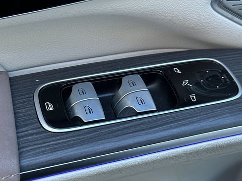 Certified 2023 Mercedes-Benz EQS 580 4MATIC SUV image 12