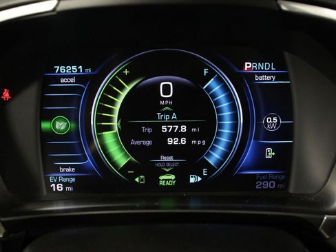 Used 2018 Chevrolet Volt Premier w/ Driver Confidence Package image 16