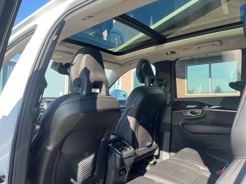 Used 2018 Volvo XC90 T6 Momentum w/ Convenience Package AWD/4WD image 20