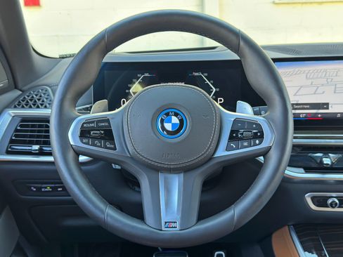 Used 2026 BMW X5 xDrive50e w/ M Sport Package AWD/4WD image 22