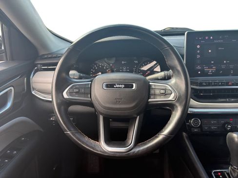 Used 2022 Jeep Compass Limited w/ Sun and Sound Group image 13