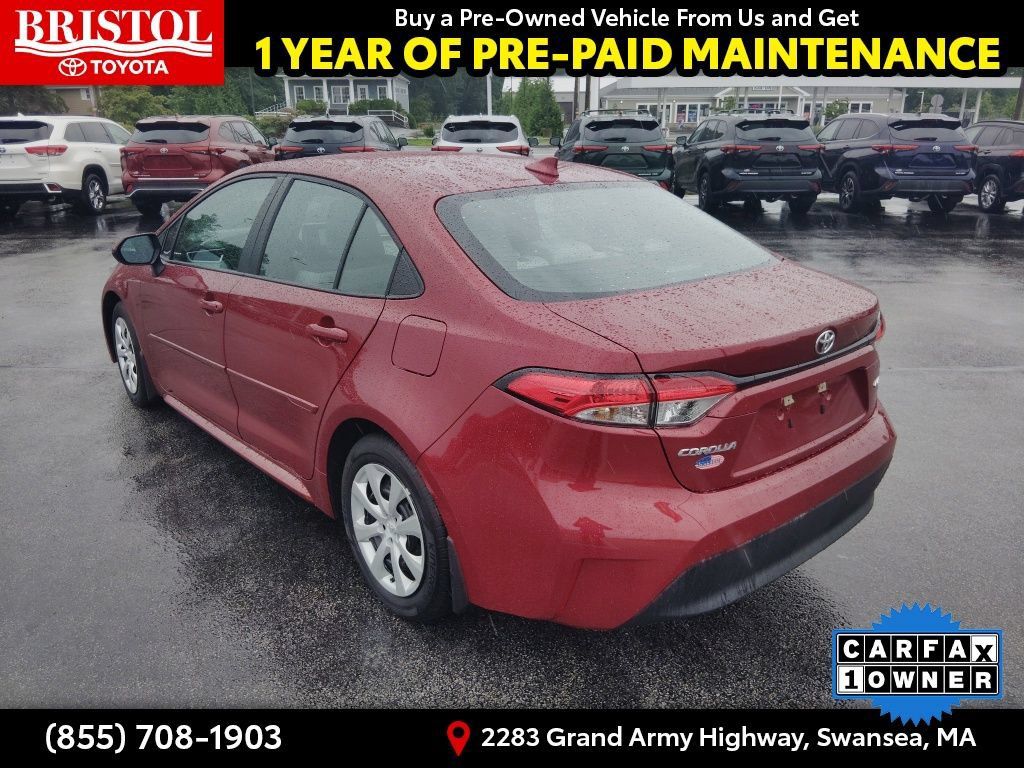 Used 2025 Toyota Corolla LE FWD image 5