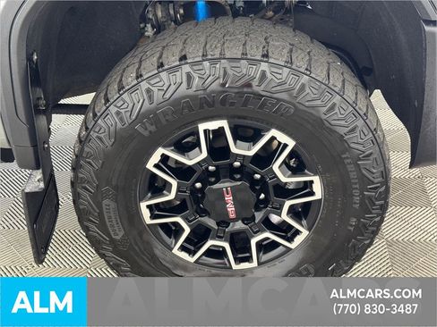 Used 2024 GMC Sierra 2500 AT4X image 14