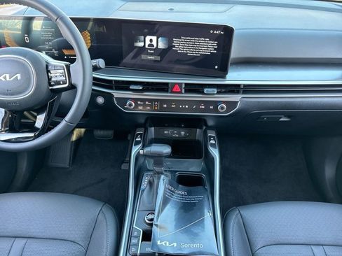 New 2025 Kia Sorento S w/ Panoramic Sunroof Package image 12