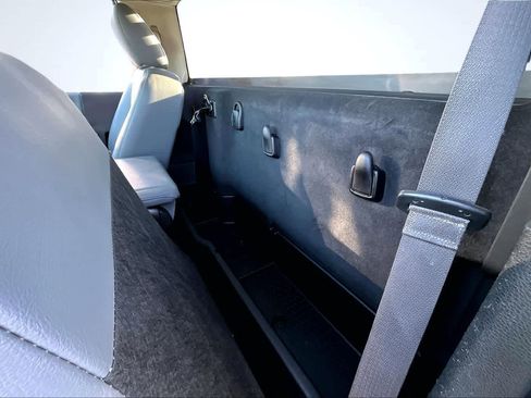 Used 2018 RAM 3500 Tradesman w/ Chrome Appearance Group image 11