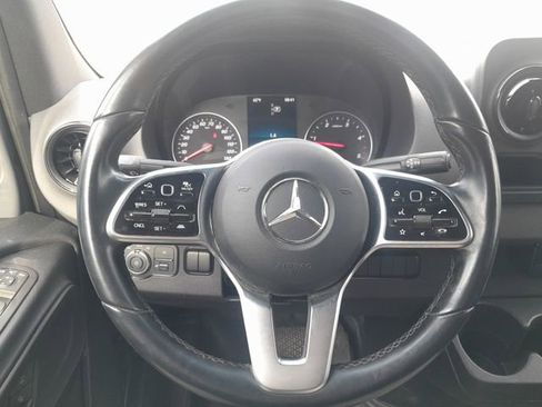 Used 2022 Mercedes-Benz Sprinter 2500 image 7