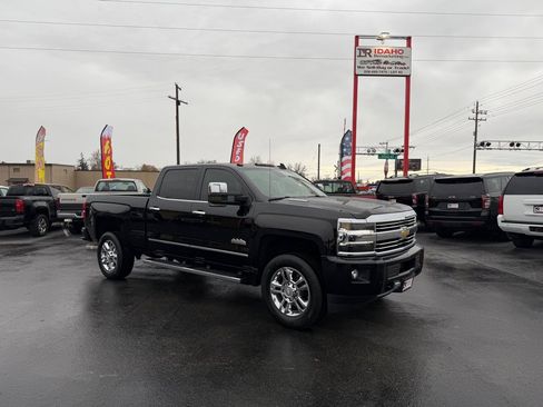 Used 2015 Chevrolet Silverado 2500 High Country w/ Duramax Plus Package image 1